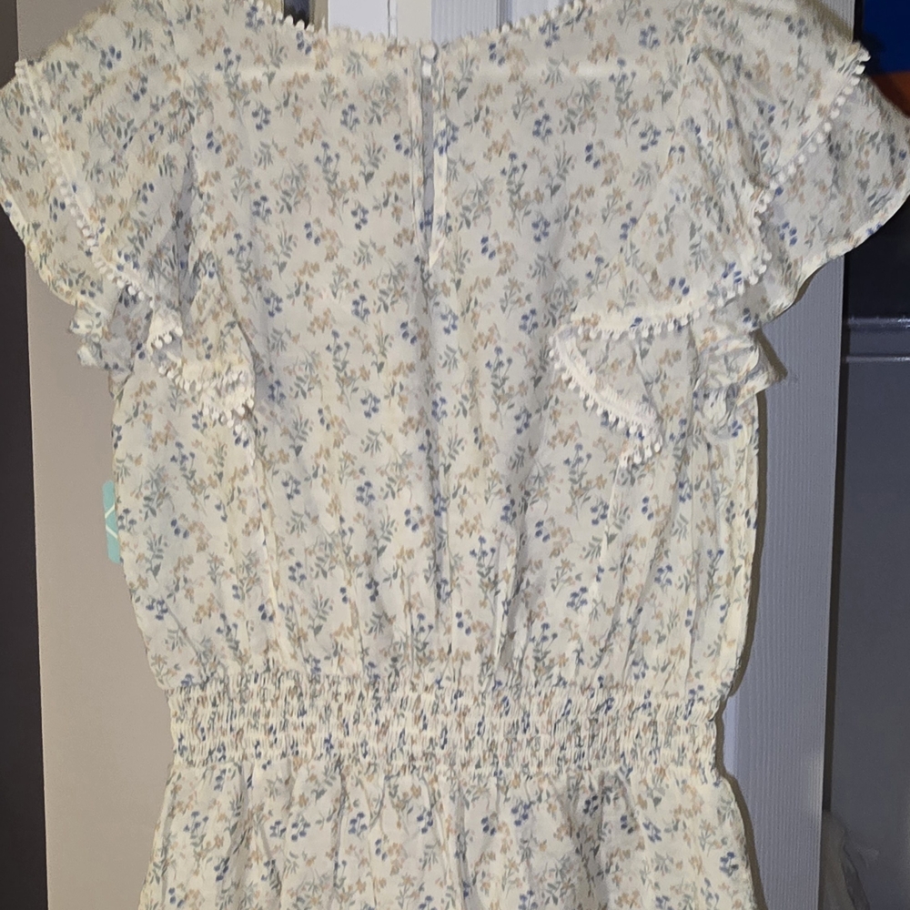 Floral Ruffle Shirt - Picture 3 of 4